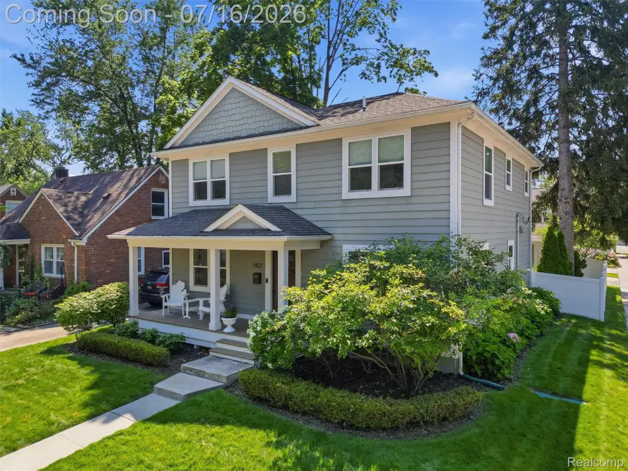 1427 N Maple Avenue, Royal Oak, MI 48067 - #2