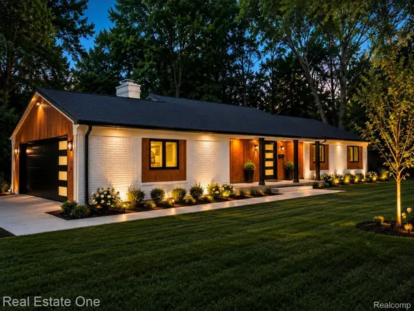 786 S Cranbrook Road, BloomfieldHills, MI 48301