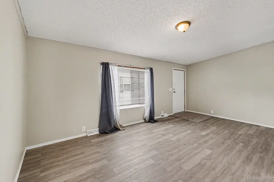 115 Fox Hound Court, Grand Blanc, MI 48439 - #3