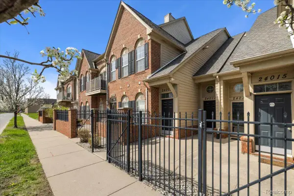 24009 Vance Avenue, HazelPark, MI 48030
