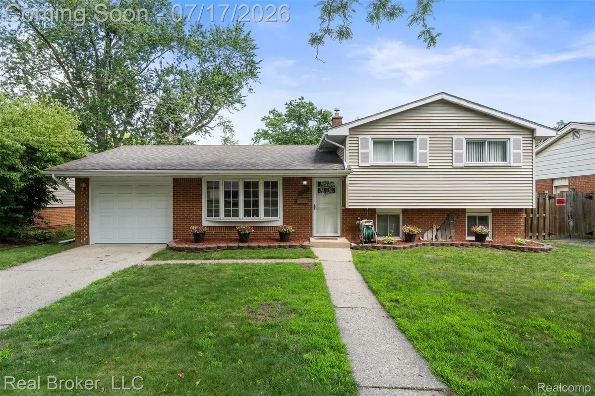 14726 Ellen Drive, Livonia, MI 48154 - #1