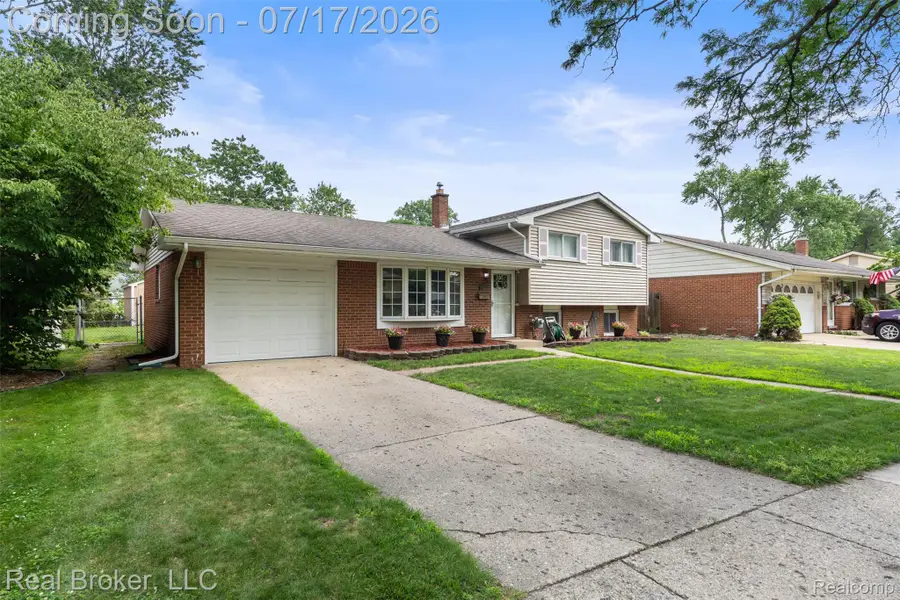 14726 Ellen Drive, Livonia, MI 48154 - #2