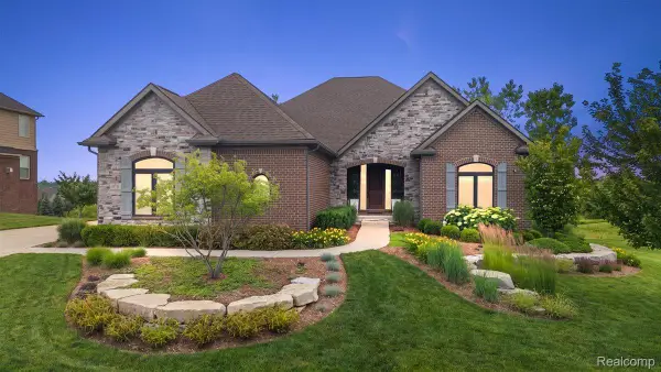 478 Overlook Drive, Oxford, MI 48371