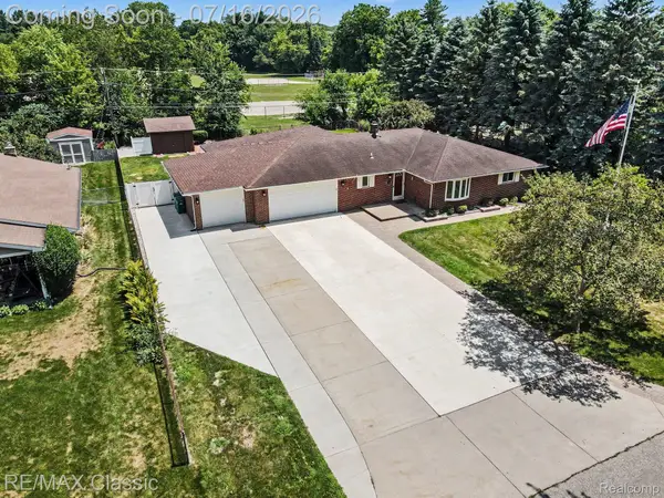22900 Valerie Street, SouthLyon, MI 48178