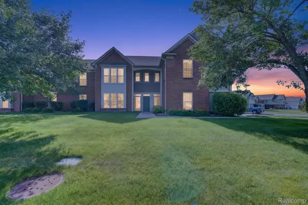 51844 Adler Park Drive E, NewBaltimore, MI 48051
