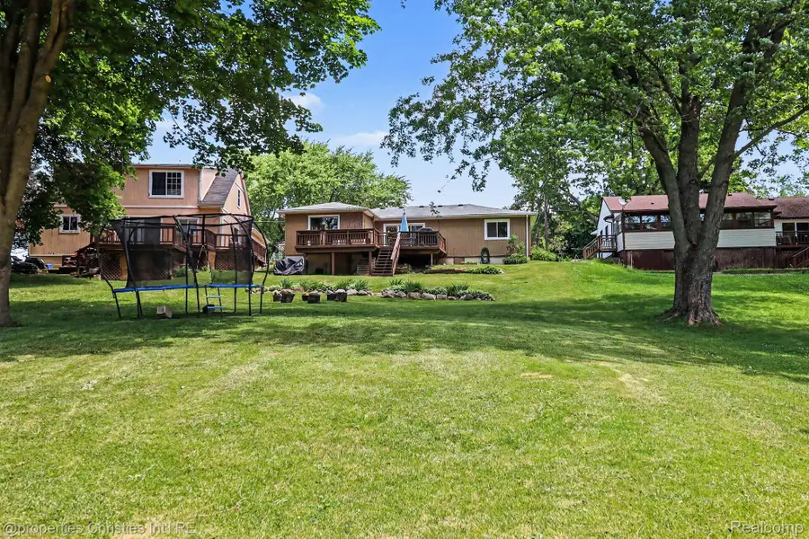 9567 Susin Lane, Clarkston, MI 48348 - #3