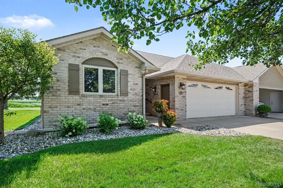 28 Millpond Trail, Saginaw, MI 48603 - #2
