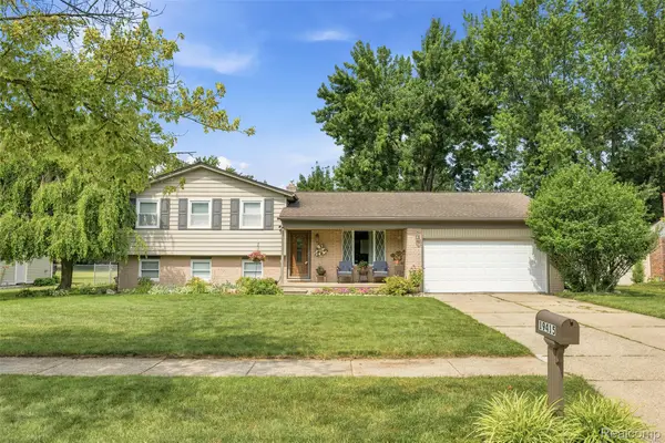 19415 Bainbridge Avenue, Livonia, MI 48152