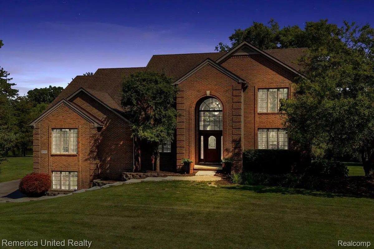 9438 Deer Creek Court, Brighton, MI 48114 - #1