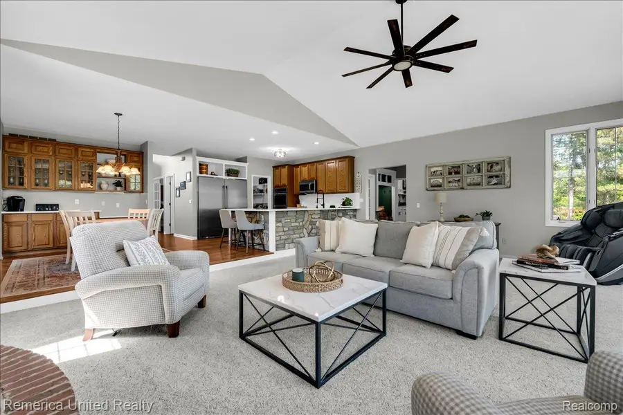 9438 Deer Creek Court, Brighton, MI 48114 - #2