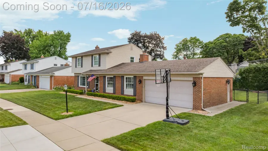 15431 Huff Street, Livonia, MI 48154 - #3