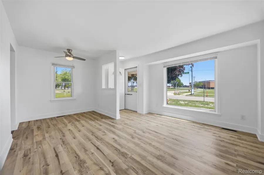 972 Arlene Avenue, Pontiac, MI 48340 - #3