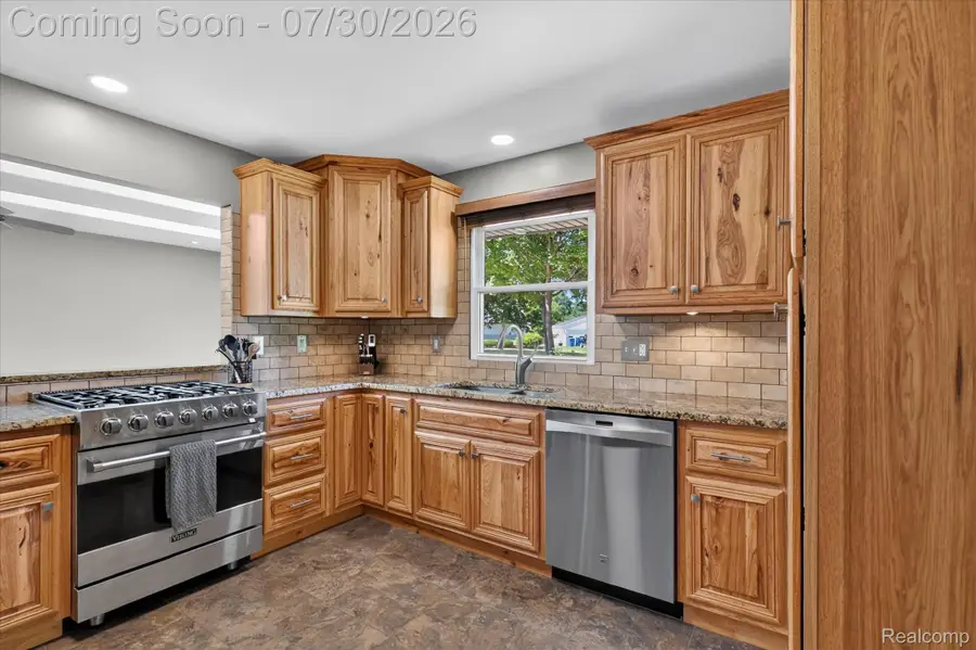 718 Hartner Street, Holly, MI 48442 - #2