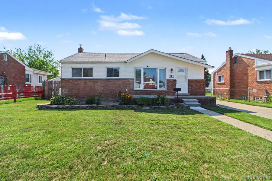 141 Gilman Street, Garden City, MI 48135 - #2
