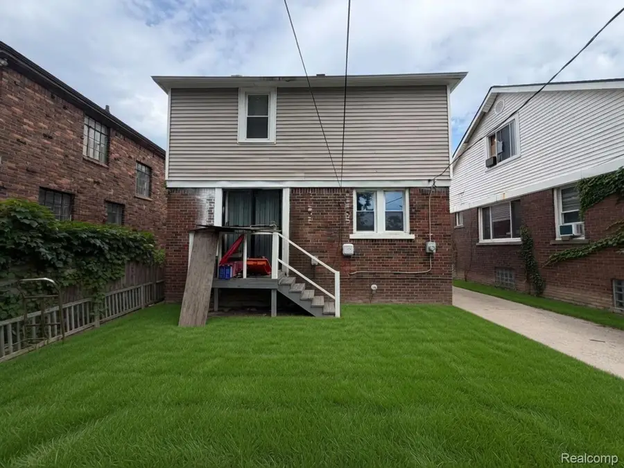 9161 Lakepointe Street, Detroit, MI 48224 - #2