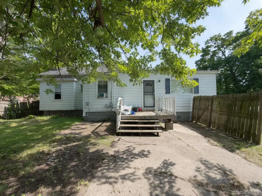 5629 Gateshead Street, Detroit, MI 48236 - #2