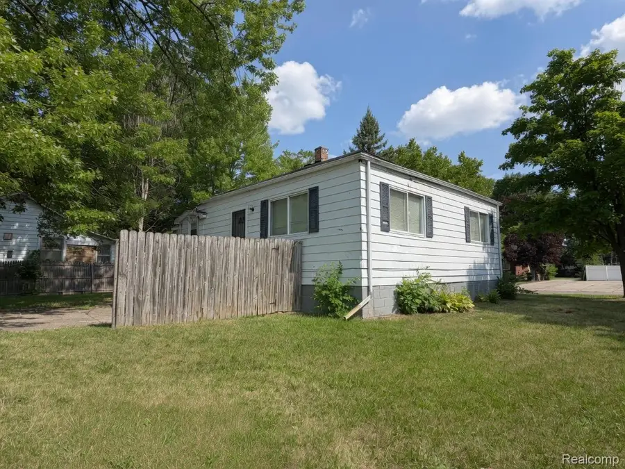 5629 Gateshead Street, Detroit, MI 48236 - #3