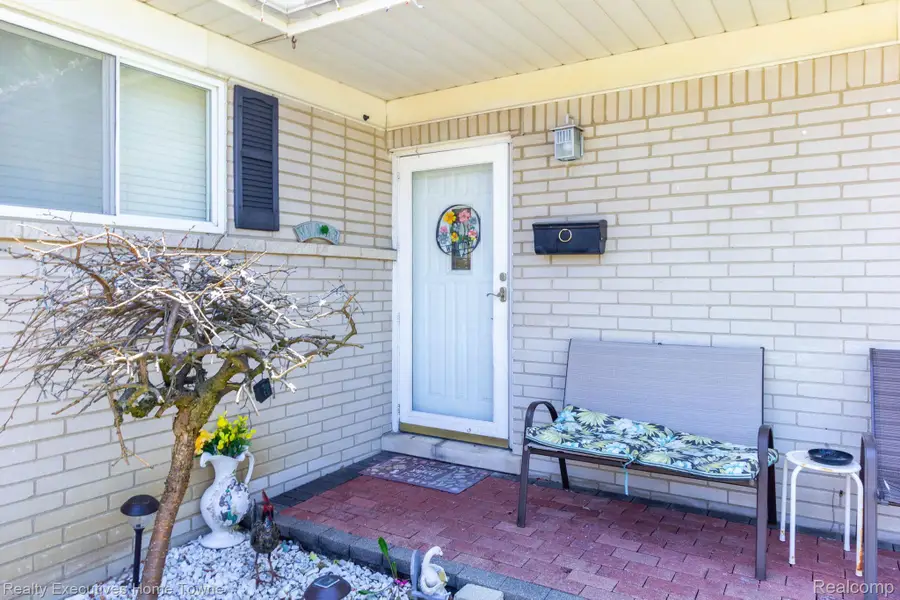 32566 Revere Drive, Warren, MI 48092 - #3