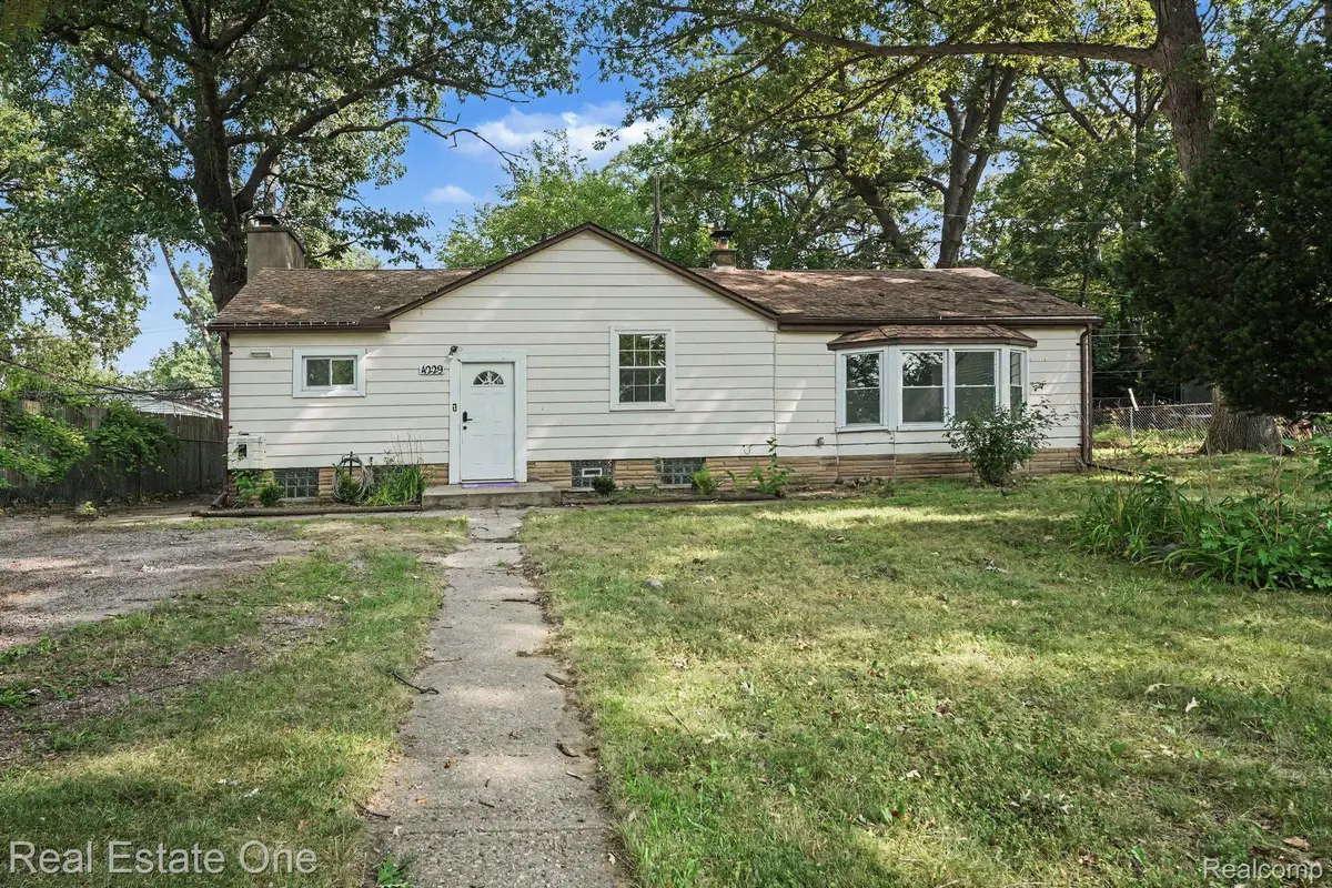 4229 Dolores Avenue, Warren, MI 48091 - #1