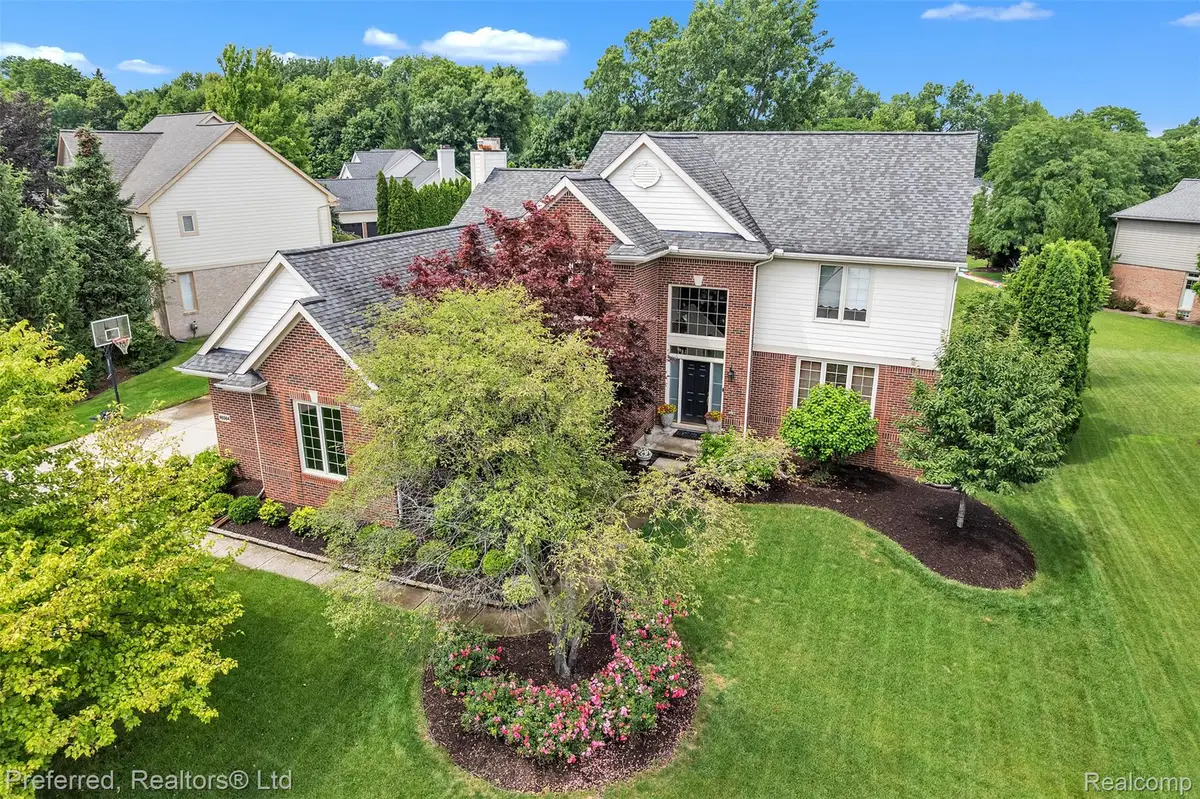 46564 Southview Lane, Plymouth, MI 48170 - #1