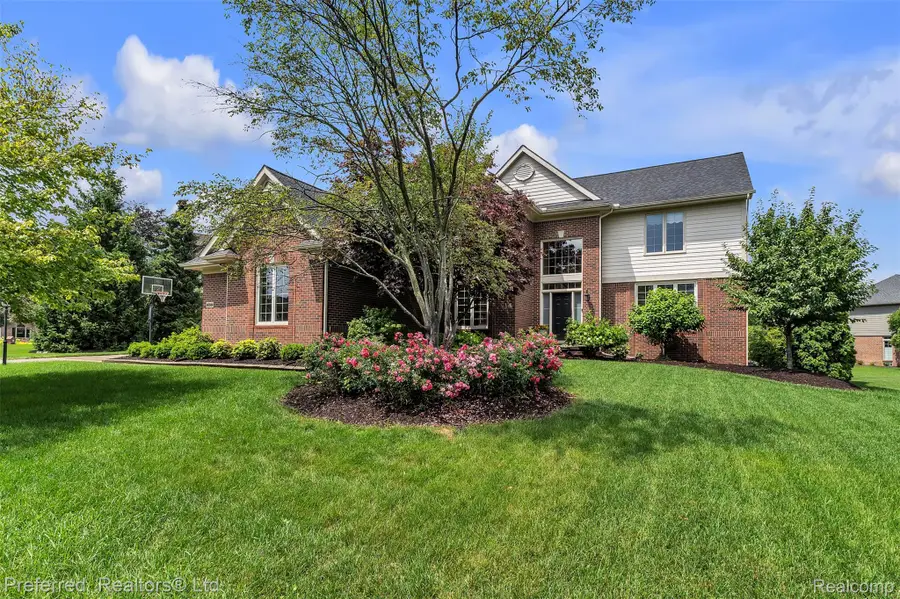 46564 Southview Lane, Plymouth, MI 48170 - #2