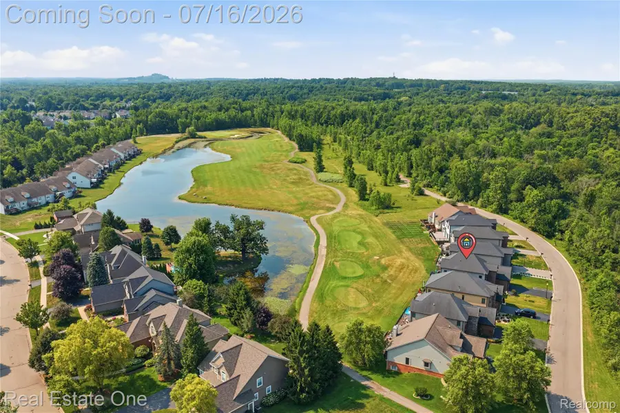 10641 Lone Oak Circle, Grand Blanc, MI 48439 - #2