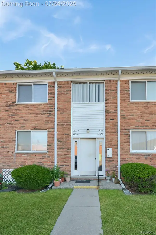 29322 Hoover Road #322, Warren, MI 48093