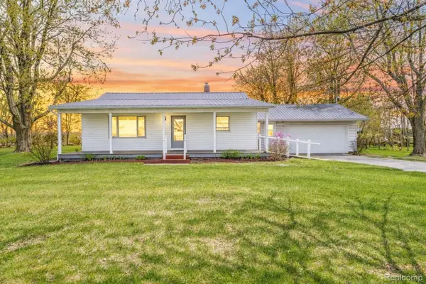 8531 S Waldron Road, Pittsford, MI 49271