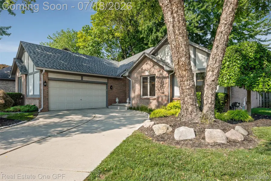39931 Brylor Court, Clinton, MI 48038 - #2