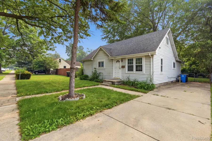 5852 Beech Daly Road, Taylor, MI 48180 - #3