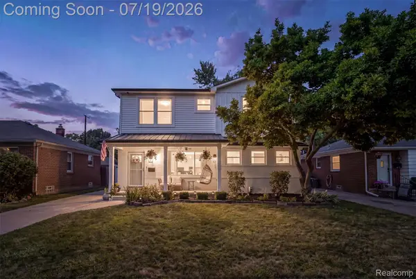 502 W Sunnybrook Drive, RoyalOak, MI 48073