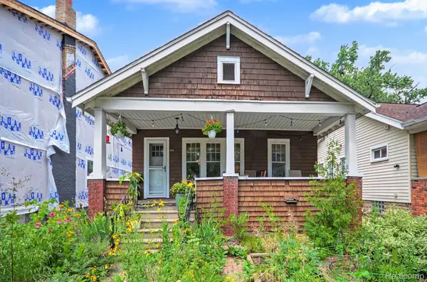 440 W Saratoga Street, Ferndale, MI 48220