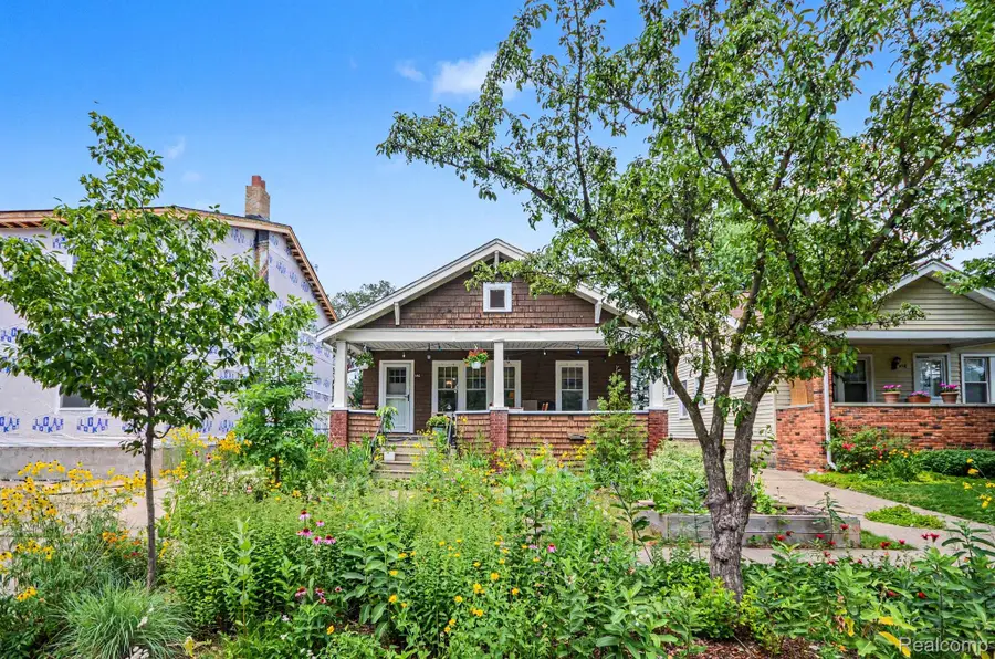 440 W Saratoga Street, Ferndale, MI 48220 - #3
