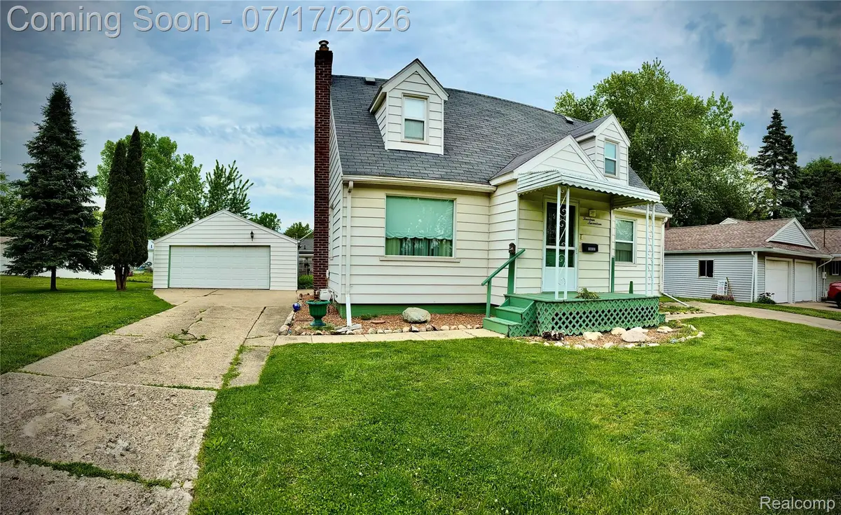1417 Proper Avenue, Burton, MI 48529 - #1