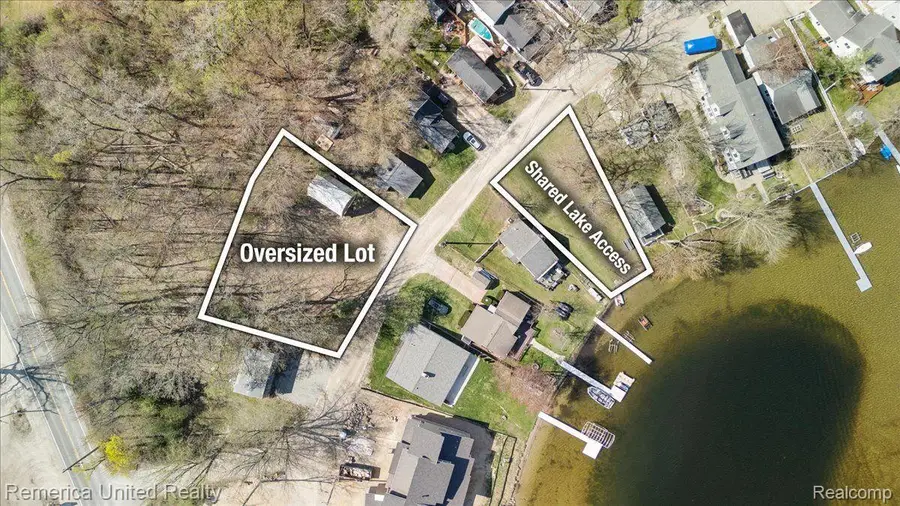 9623 Winston, Pinckney, MI 48169 - #2