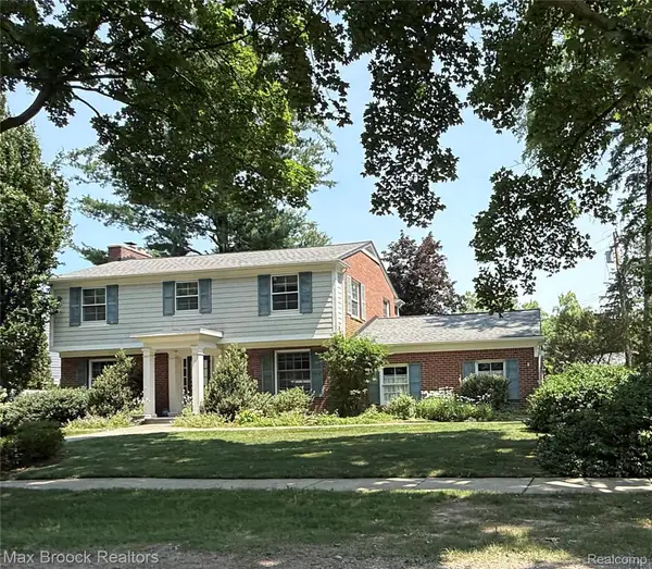 950 Oxford Street, Birmingham, MI 48009