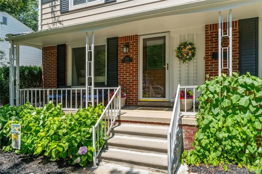 309 Amelia Avenue, Royal Oak, MI 48073 - #2