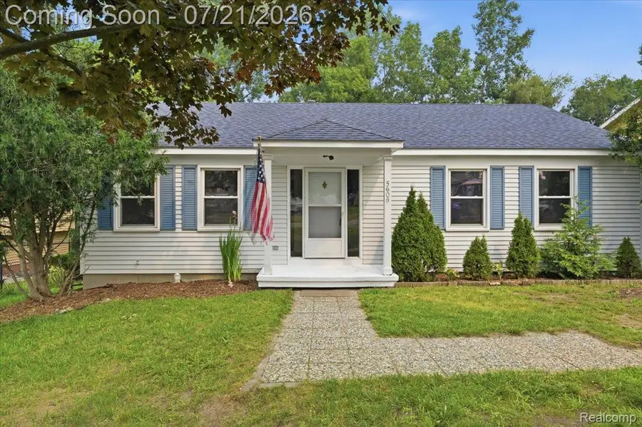 5608 Clinton River Drive, Waterford, MI 48327 - #3