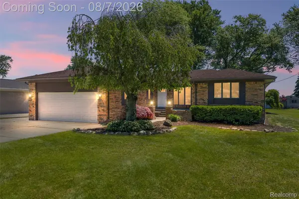 49300 Bayshore Drive, NewBaltimore, MI 48047