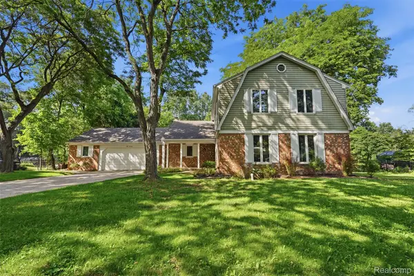 470 Morgan Circle, Northville, MI 48167
