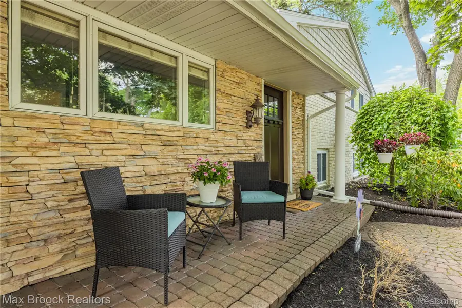 520 Hillboro Drive, Bloomfield, MI 48301 - #2