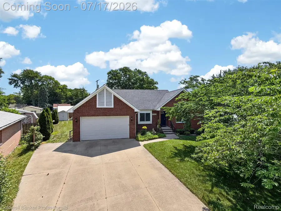 26606 Hales Street, Madison Heights, MI 48071 - #2