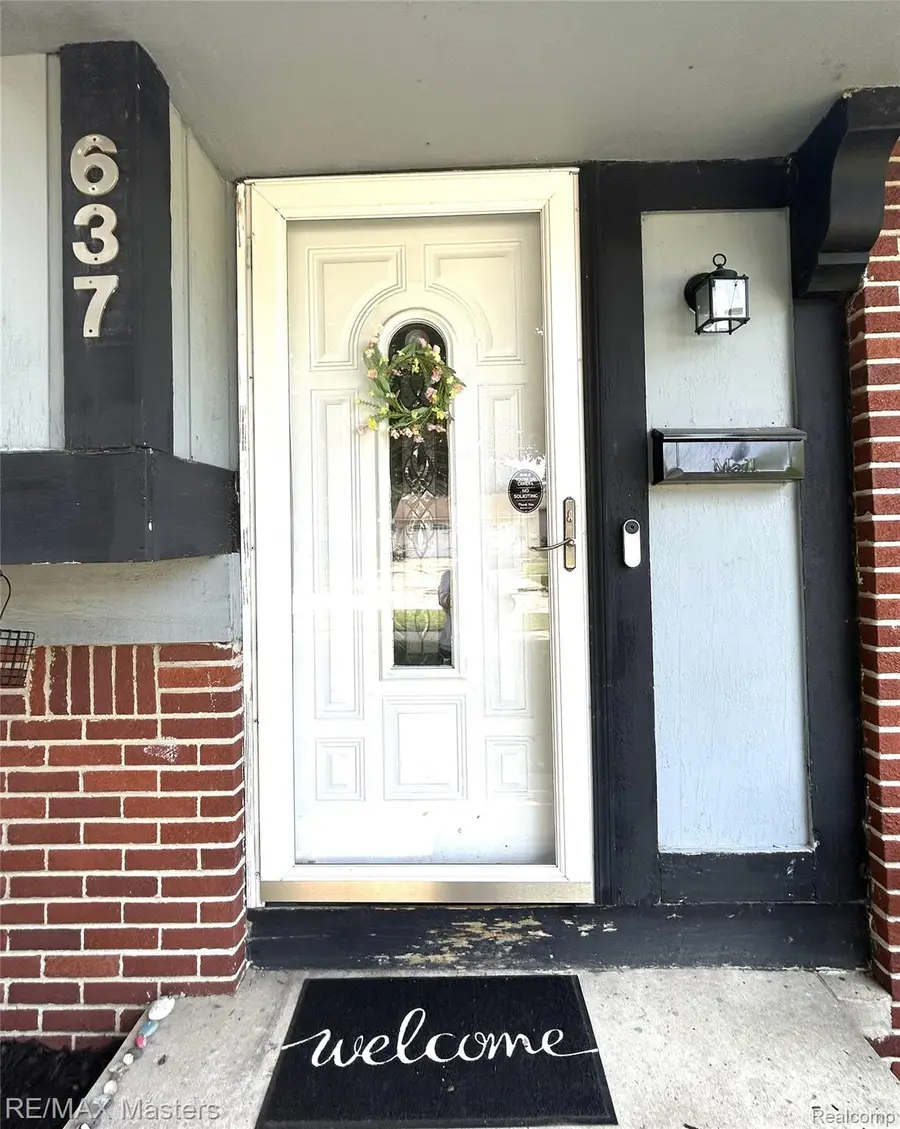 637 Dane Drive, Monroe, MI 48162 - #2