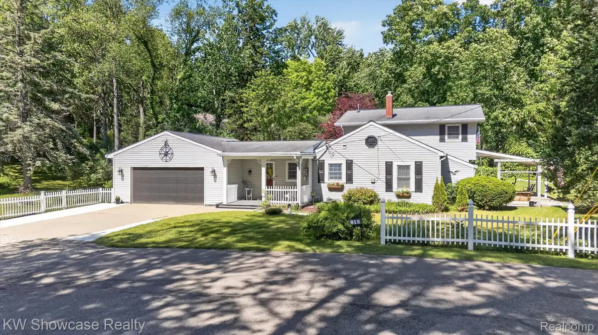 612 Sunrise Park, Howell, MI 48843 - #1