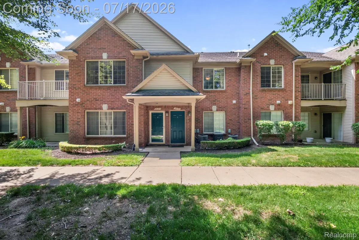 12121 Hidden View Court, Utica, MI 48315 - #1