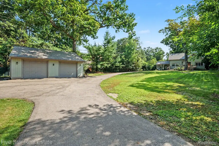 6700 Pontiac Trail Road, West Bloomfield, MI 48323 - #2