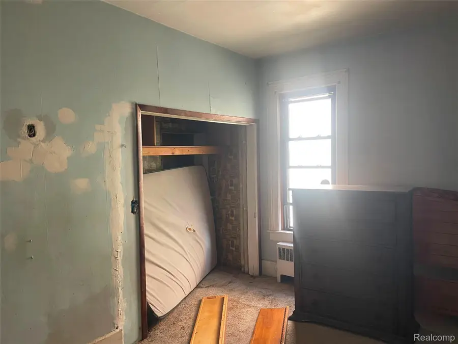 132 N Woodbridge Street, Saginaw, MI 48602 - #3