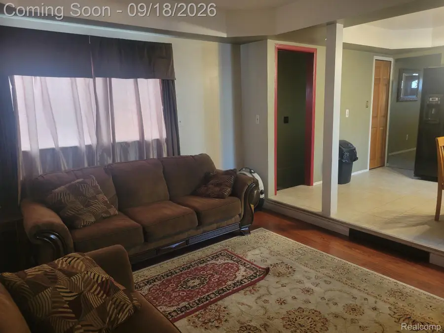 8424 Antwerp Drive, Sterling Heights, MI 48313 - #3
