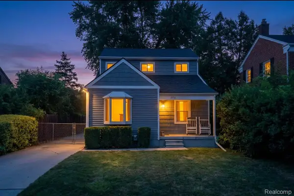 27731 Glenwood Street, StClairShores, MI 48081