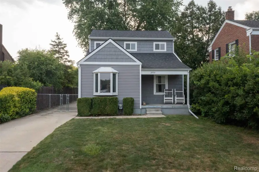 27731 Glenwood Street, Saint Clair Shores, MI 48081 - #2